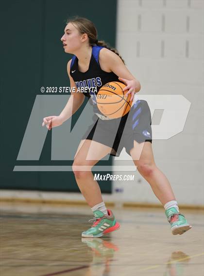 Thumbnail 3 in Grandview vs Smoky Hill (Overland High School) photogallery.