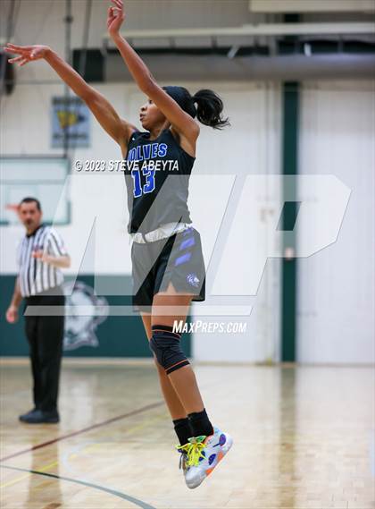 Thumbnail 2 in Grandview vs Smoky Hill (Overland High School) photogallery.