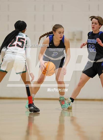 Thumbnail 2 in Grandview vs Smoky Hill (Overland High School) photogallery.