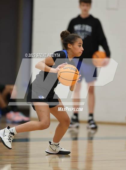 Thumbnail 1 in Grandview vs Smoky Hill (Overland High School) photogallery.