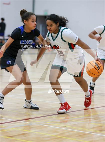 Thumbnail 1 in Grandview vs Smoky Hill (Overland High School) photogallery.