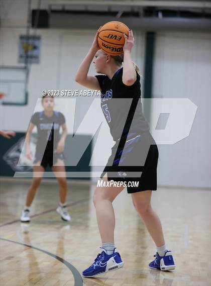 Thumbnail 1 in Grandview vs Smoky Hill (Overland High School) photogallery.
