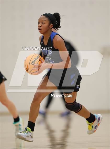 Thumbnail 1 in Grandview vs Smoky Hill (Overland High School) photogallery.