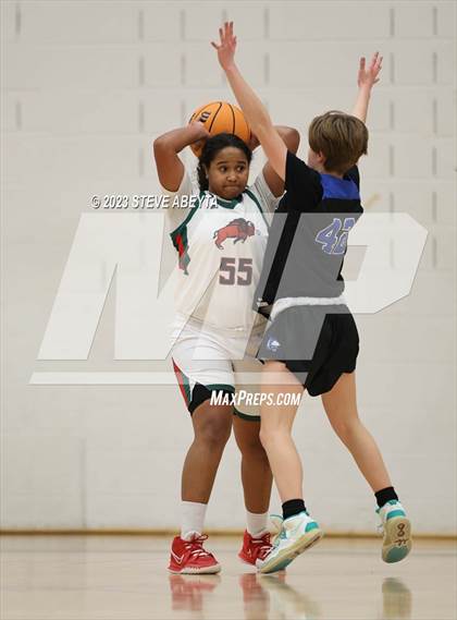 Thumbnail 1 in Grandview vs Smoky Hill (Overland High School) photogallery.