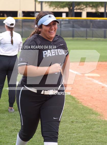 Thumbnail 2 in Katy Taylor vs Paetow photogallery.