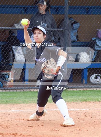 Thumbnail 3 in Katy Taylor vs Paetow photogallery.