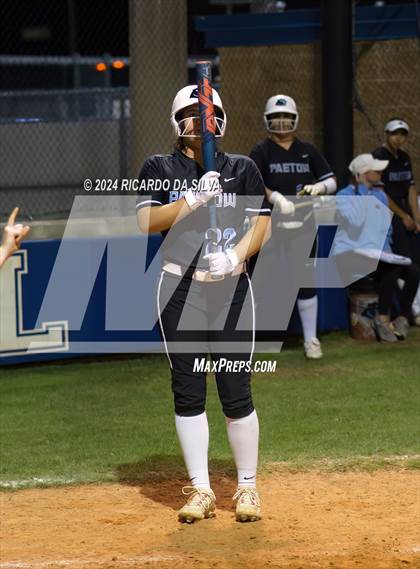 Thumbnail 1 in Katy Taylor vs Paetow photogallery.