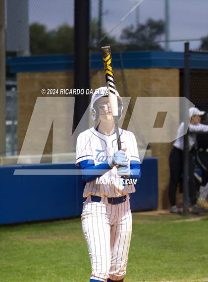 Thumbnail 2 in Katy Taylor vs Paetow photogallery.