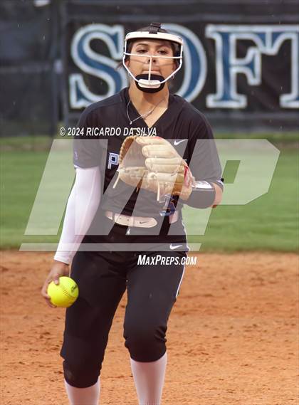 Thumbnail 1 in Katy Taylor vs Paetow photogallery.