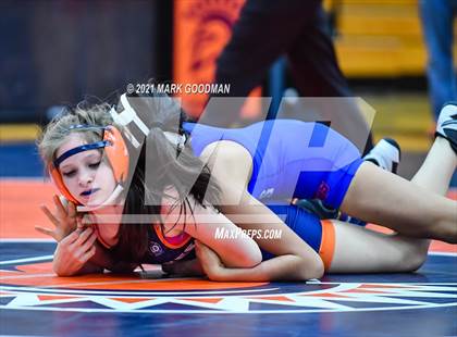 Thumbnail 2 in Grand Oaks @ Seven Lakes photogallery.