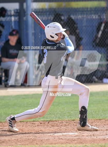 Thumbnail 3 in Vista Ridge vs. Tualatin  (Coach Bob Invitational) photogallery.