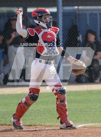 Thumbnail 2 in Vista Ridge vs. Tualatin  (Coach Bob Invitational) photogallery.