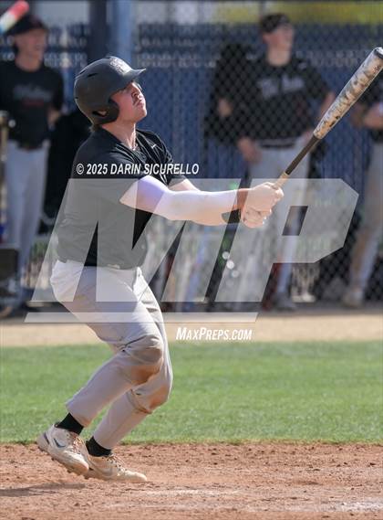 Thumbnail 1 in Vista Ridge vs. Tualatin  (Coach Bob Invitational) photogallery.