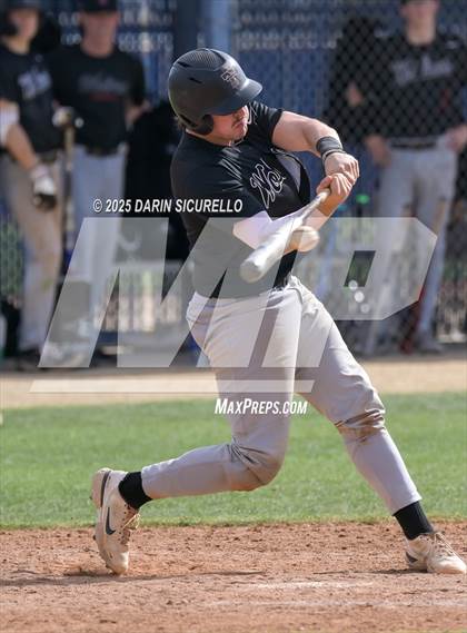 Thumbnail 2 in Vista Ridge vs. Tualatin  (Coach Bob Invitational) photogallery.