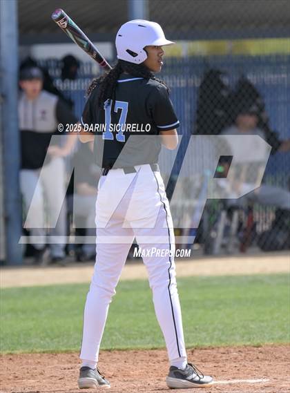 Thumbnail 2 in Vista Ridge vs. Tualatin  (Coach Bob Invitational) photogallery.