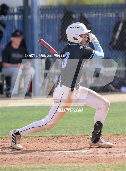 Thumbnail 3 in Vista Ridge vs. Tualatin  (Coach Bob Invitational) photogallery.