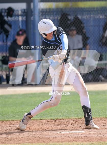 Thumbnail 1 in Vista Ridge vs. Tualatin  (Coach Bob Invitational) photogallery.