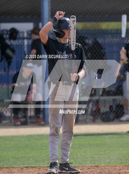 Thumbnail 3 in Vista Ridge vs. Tualatin  (Coach Bob Invitational) photogallery.