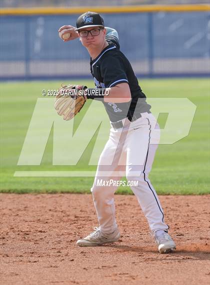Thumbnail 2 in Vista Ridge vs. Tualatin  (Coach Bob Invitational) photogallery.
