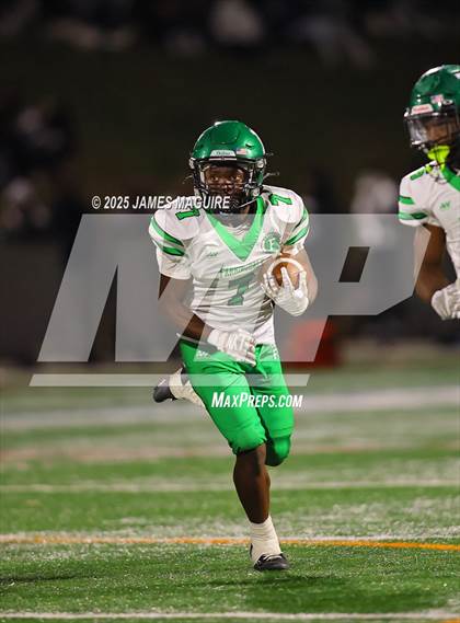 Thumbnail 1 in Farmingdale @ Port Washington photogallery.