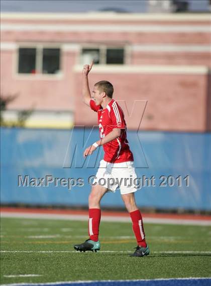 Thumbnail 2 in Clarence vs Baldwinsville (NYSPHSAA Class AA Semifinal) photogallery.