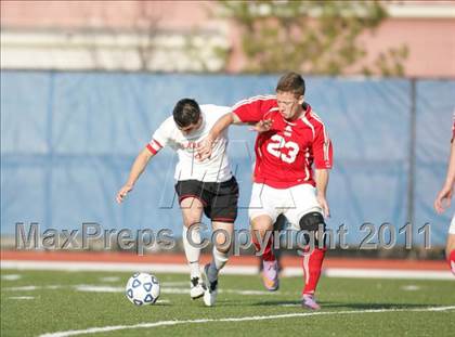Thumbnail 1 in Clarence vs Baldwinsville (NYSPHSAA Class AA Semifinal) photogallery.
