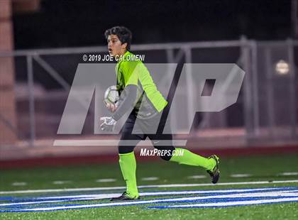 Thumbnail 3 in Lee [Robert E.] vs Westlake (UIL 6A Area Playoff) photogallery.