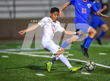 Thumbnail 1 in Lee [Robert E.] vs Westlake (UIL 6A Area Playoff) photogallery.