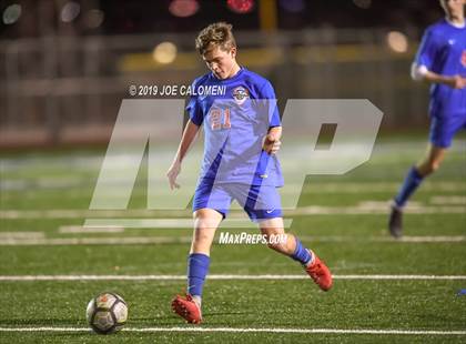 Thumbnail 1 in Lee [Robert E.] vs Westlake (UIL 6A Area Playoff) photogallery.