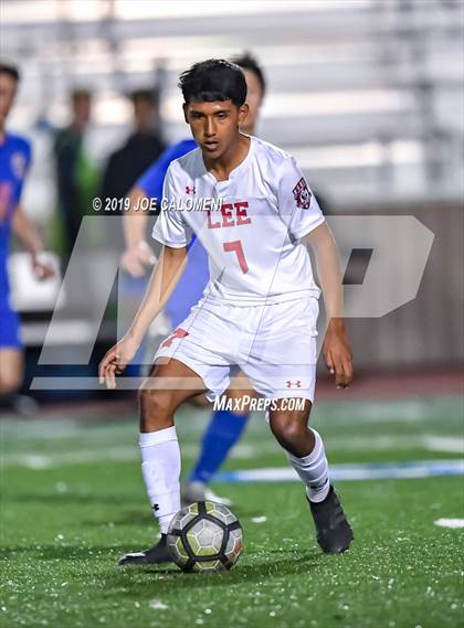 Thumbnail 3 in Lee [Robert E.] vs Westlake (UIL 6A Area Playoff) photogallery.
