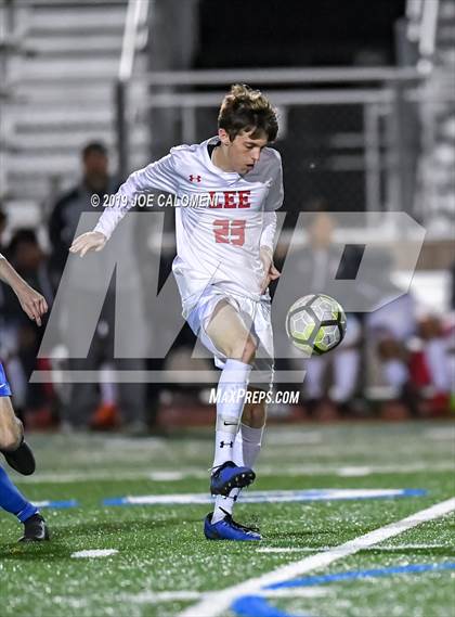 Thumbnail 2 in Lee [Robert E.] vs Westlake (UIL 6A Area Playoff) photogallery.