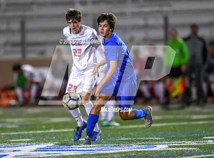 Thumbnail 1 in Lee [Robert E.] vs Westlake (UIL 6A Area Playoff) photogallery.