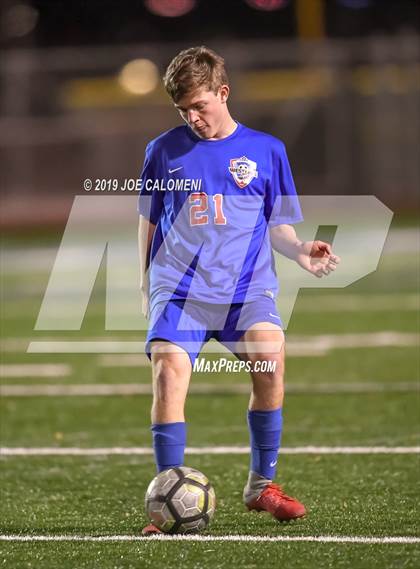 Thumbnail 2 in Lee [Robert E.] vs Westlake (UIL 6A Area Playoff) photogallery.