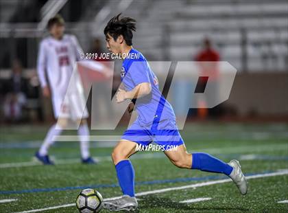 Thumbnail 2 in Lee [Robert E.] vs Westlake (UIL 6A Area Playoff) photogallery.