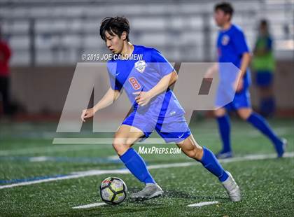 Thumbnail 3 in Lee [Robert E.] vs Westlake (UIL 6A Area Playoff) photogallery.