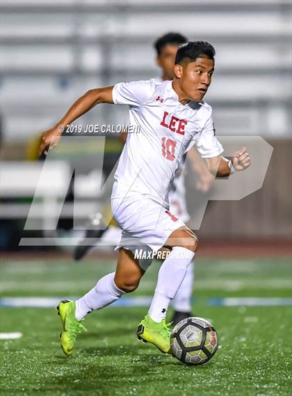 Thumbnail 1 in Lee [Robert E.] vs Westlake (UIL 6A Area Playoff) photogallery.