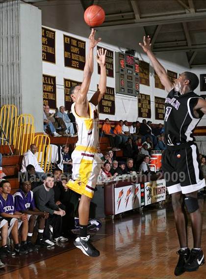 Thumbnail 1 in Mt Vernon vs. Lincoln (AA Section 1 Playoffs) photogallery.