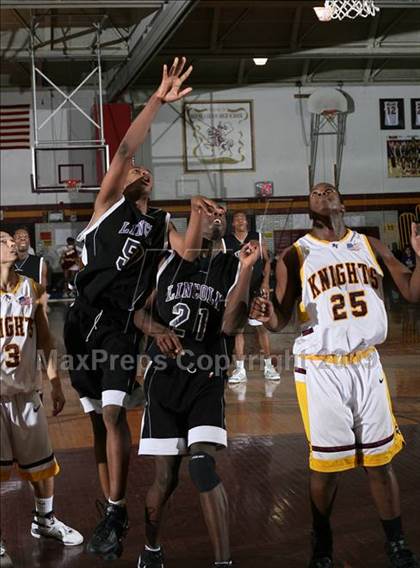 Thumbnail 1 in Mt Vernon vs. Lincoln (AA Section 1 Playoffs) photogallery.
