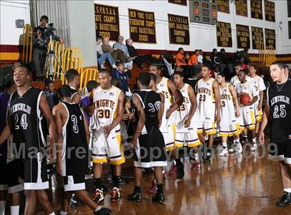 Thumbnail 1 in Mt Vernon vs. Lincoln (AA Section 1 Playoffs) photogallery.