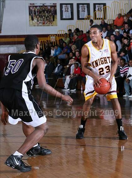 Thumbnail 2 in Mt Vernon vs. Lincoln (AA Section 1 Playoffs) photogallery.