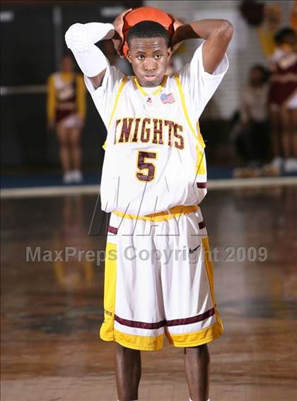 Thumbnail 3 in Mt Vernon vs. Lincoln (AA Section 1 Playoffs) photogallery.
