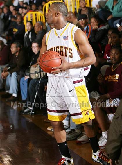 Thumbnail 3 in Mt Vernon vs. Lincoln (AA Section 1 Playoffs) photogallery.