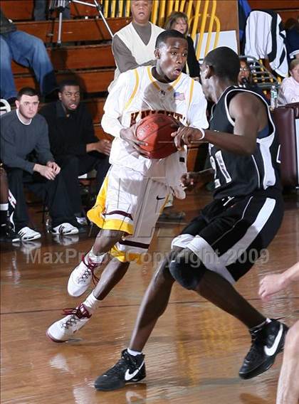 Thumbnail 1 in Mt Vernon vs. Lincoln (AA Section 1 Playoffs) photogallery.