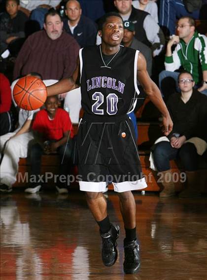 Thumbnail 1 in Mt Vernon vs. Lincoln (AA Section 1 Playoffs) photogallery.