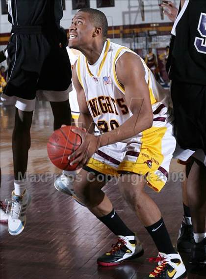 Thumbnail 3 in Mt Vernon vs. Lincoln (AA Section 1 Playoffs) photogallery.