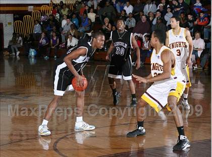 Thumbnail 3 in Mt Vernon vs. Lincoln (AA Section 1 Playoffs) photogallery.