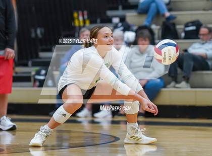 Thumbnail 1 in Floyd Central @ Avon photogallery.