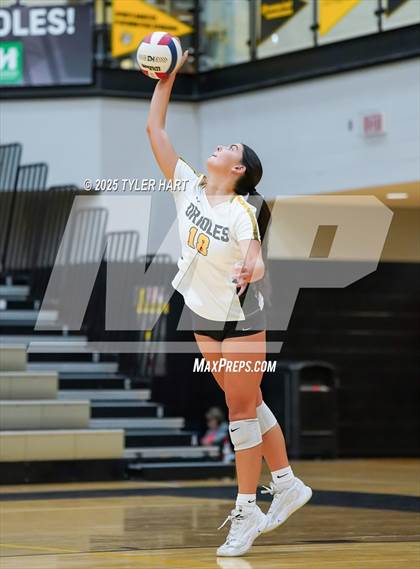 Thumbnail 1 in Floyd Central @ Avon photogallery.