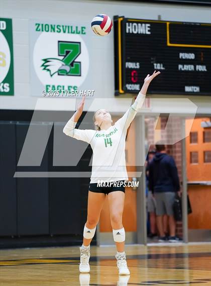 Thumbnail 1 in Floyd Central @ Avon photogallery.