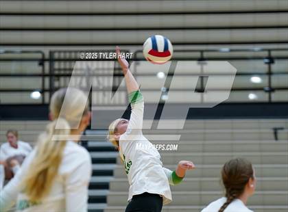 Thumbnail 2 in Floyd Central @ Avon photogallery.